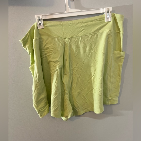 Woman’s Old Navy Shorts 3X Bundle - Picture 8 of 11